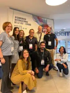 el locutor y actor de voz alex ugarte en el curso de doblaje con Jordi Brau en Volé 2022